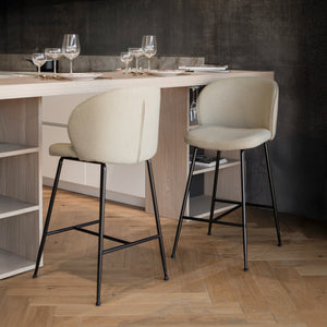 2 chaises de bar Groom tissu bouclé beige 66 cm