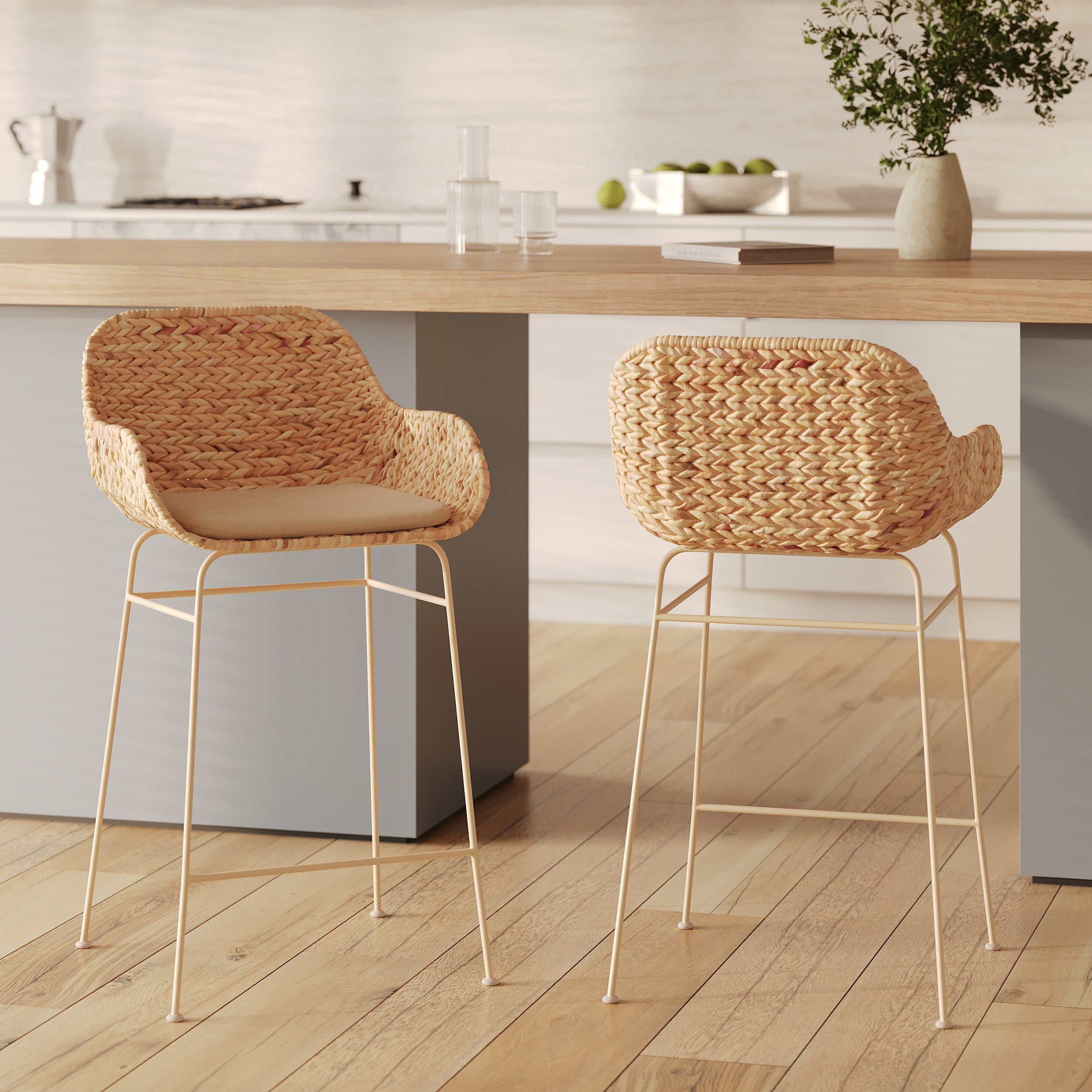 2 chaises de bar pour ilot central Faro matire naturelle