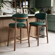 Lot de 2 chaises pour ilot central Yuna 64,5 cm en tissu chiné vert sapin et bois foncé