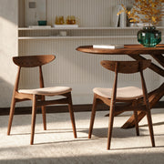 2 chaises en bois et tissu beige – Maison Pavane