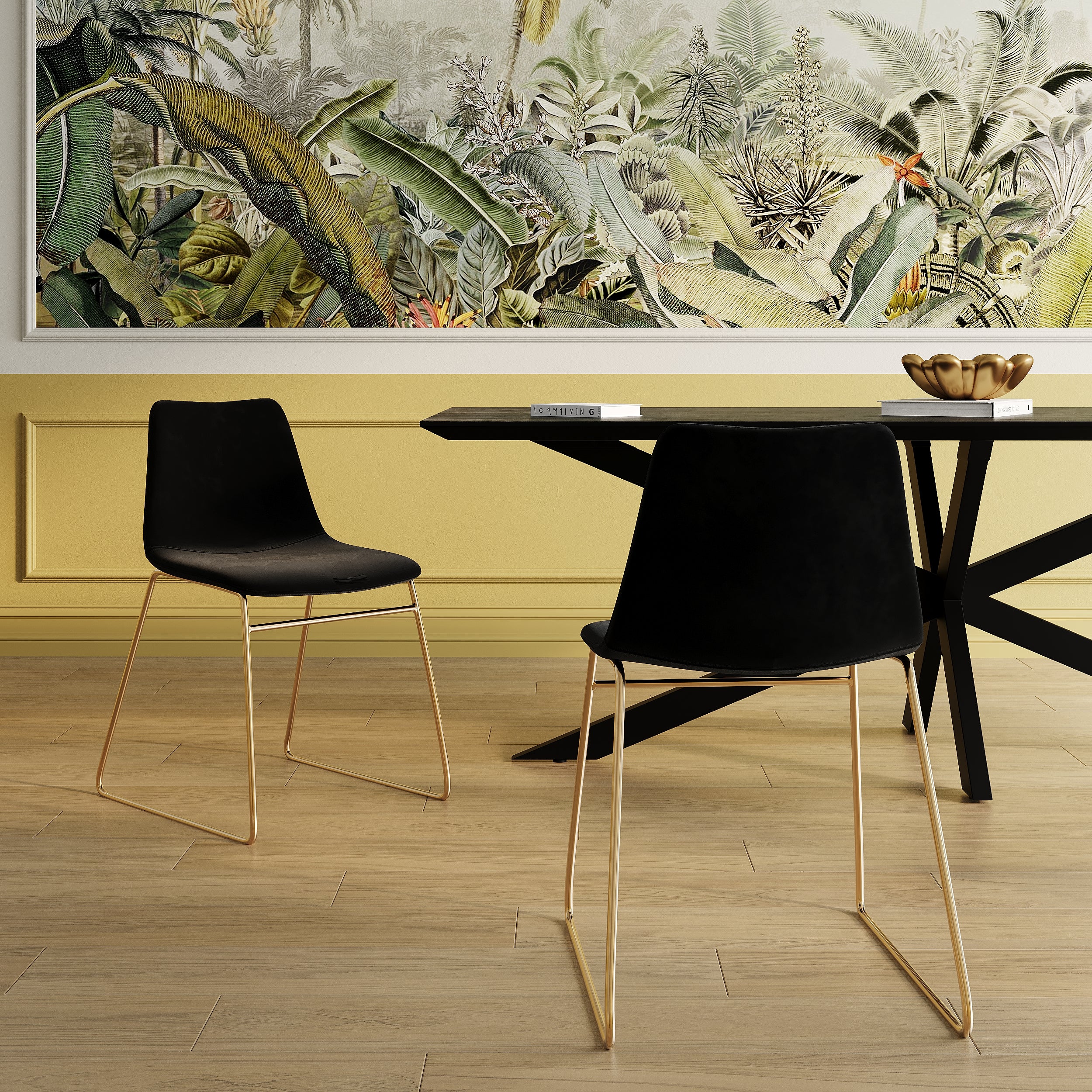 2 chaises en velours noir et pieds dorés Gaspard