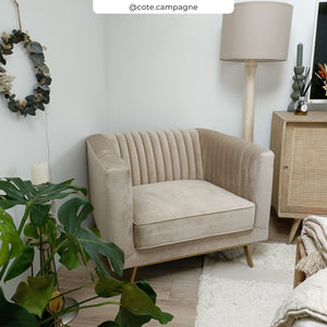 acquistare poltrona in velluto beige ugc