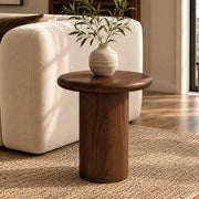 Mesa auxiliar Nubia en chapa de nogal, D48,5 cm