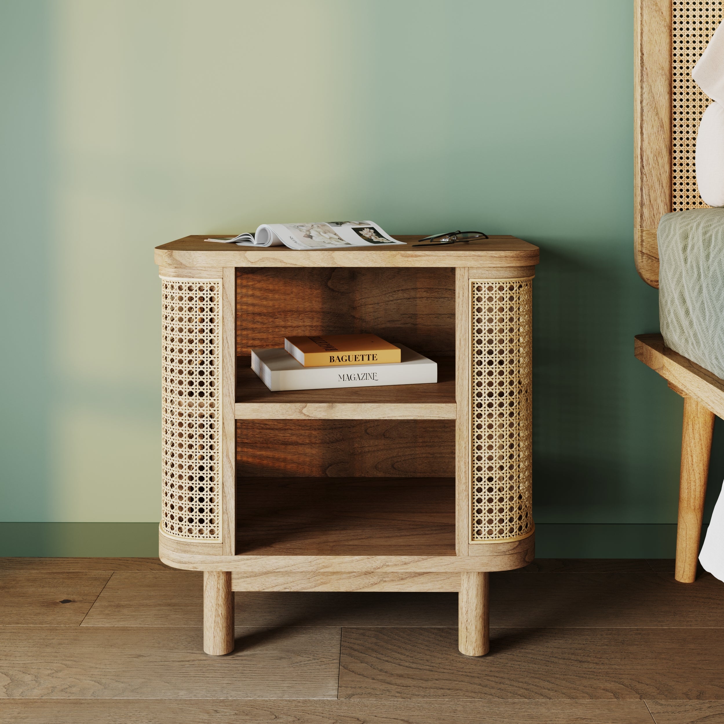 Antik table de chevet en bois massif et cannage