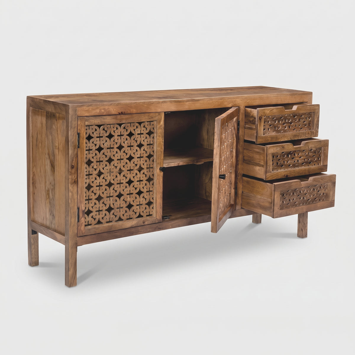 Buffet ajouré Jaya en bois de manguier, vue trois-quarts portes ouvertes - Maison Pavane
