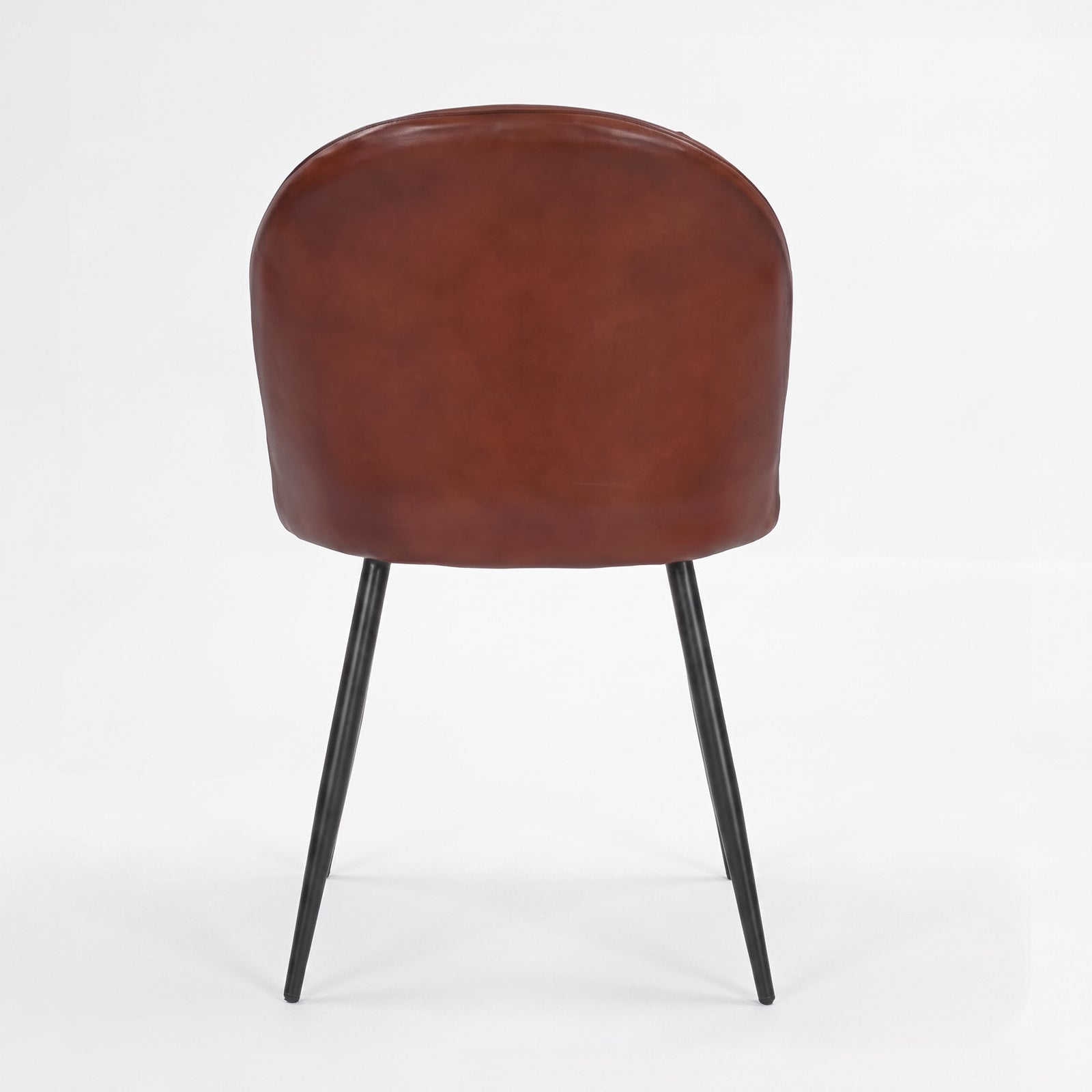 Chaise Célestin en cuir de buffle marron rouge et pieds en métal noir, vue de dos - Maison Pavane