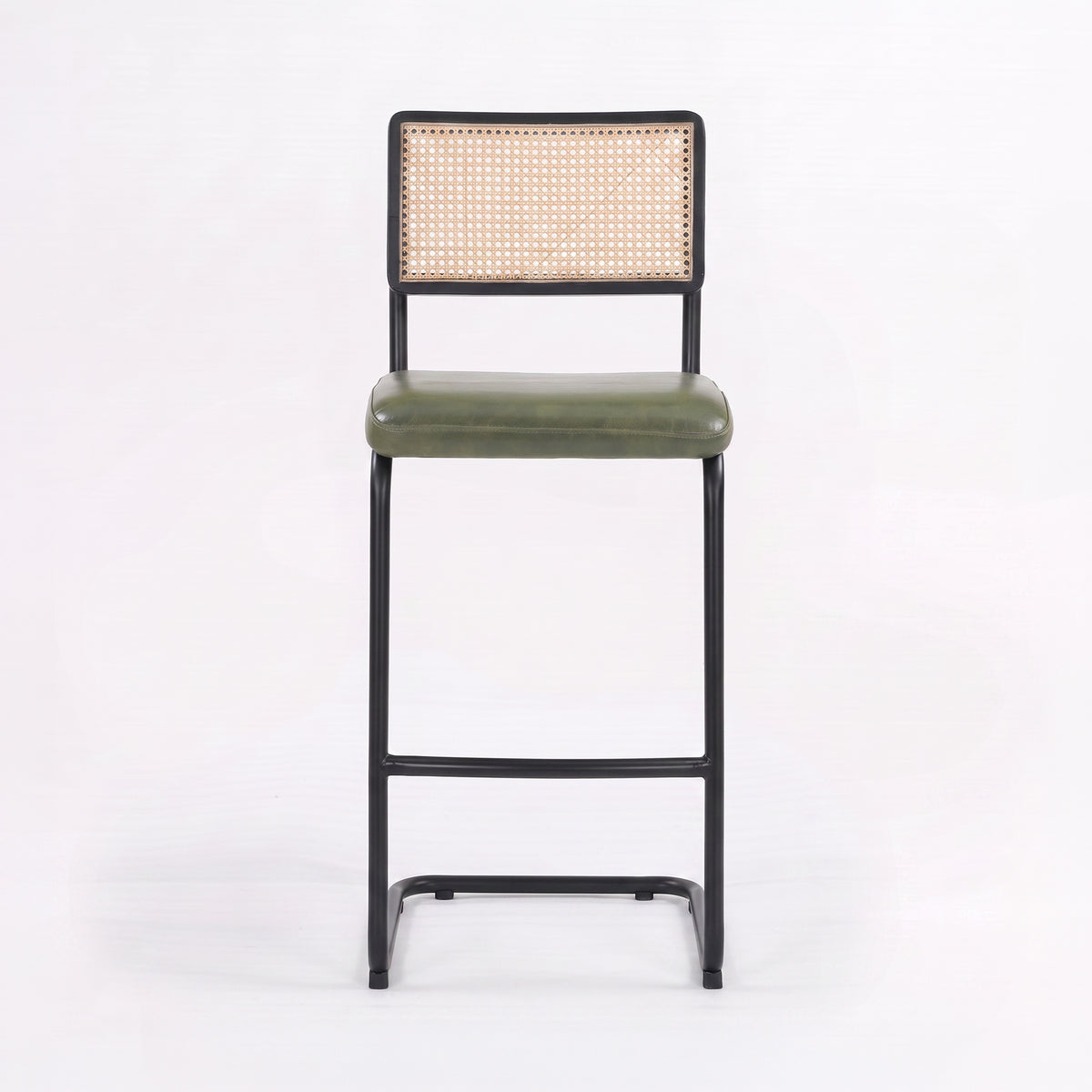 Chaise de bar Léandre 76 cm en cannage et cuir vert, vue de face - Maison Pavane