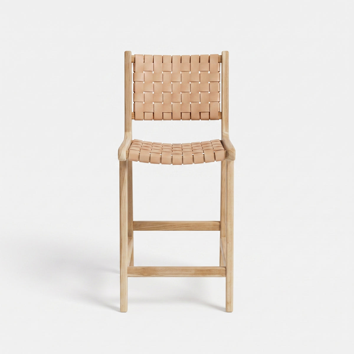 Chaise pour îlot central Kuna 66,5 cm en teck et cuir tressé beige, vue de face - Maison Pavane
