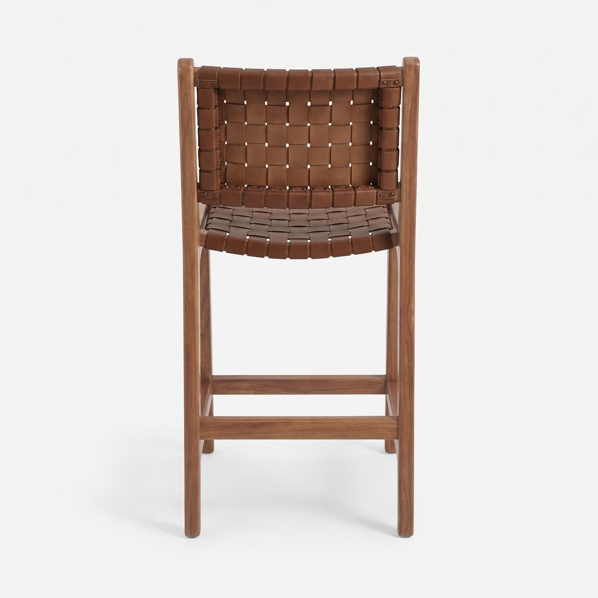 Chaise pour îlot central Kuna 66,5 cm en teck et cuir tressé marron, vue de dos - Maison Pavane