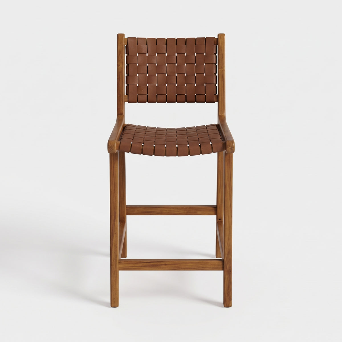 Chaise pour îlot central Kuna 66,5 cm en teck et cuir tressé marron, vue de face - Maison Pavane