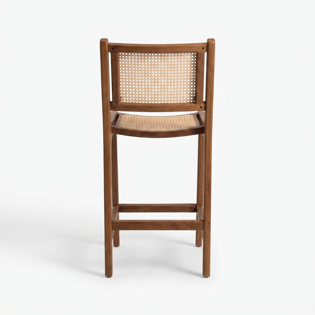 Chaise pour îlot central Kyla 66,5 cm en teck et cannage en rotin, vue de dos - Maison Pavane
