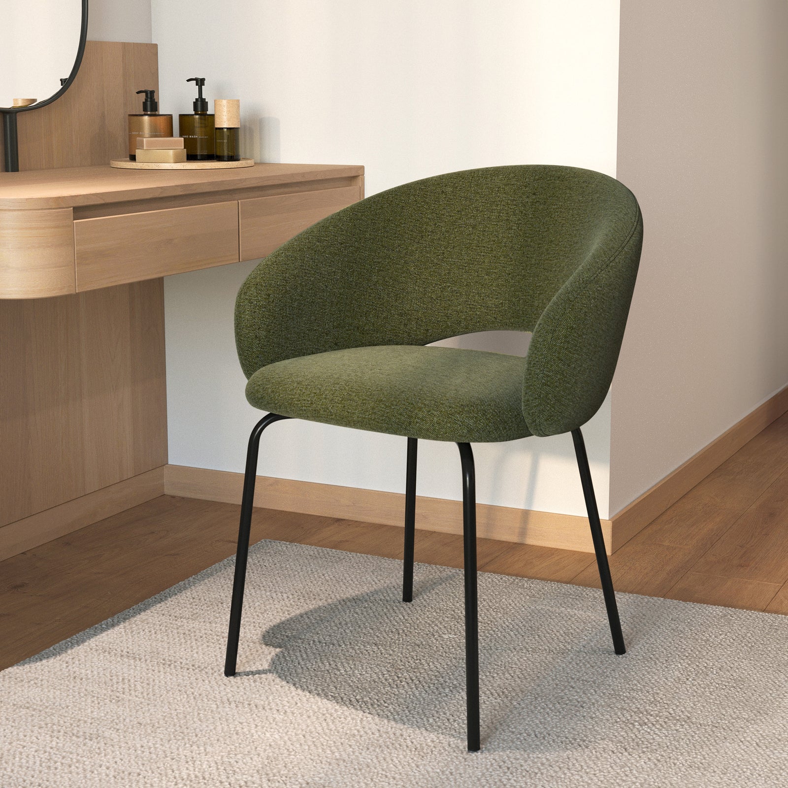 Chaise tissu vert pieds noir dos a trou milly