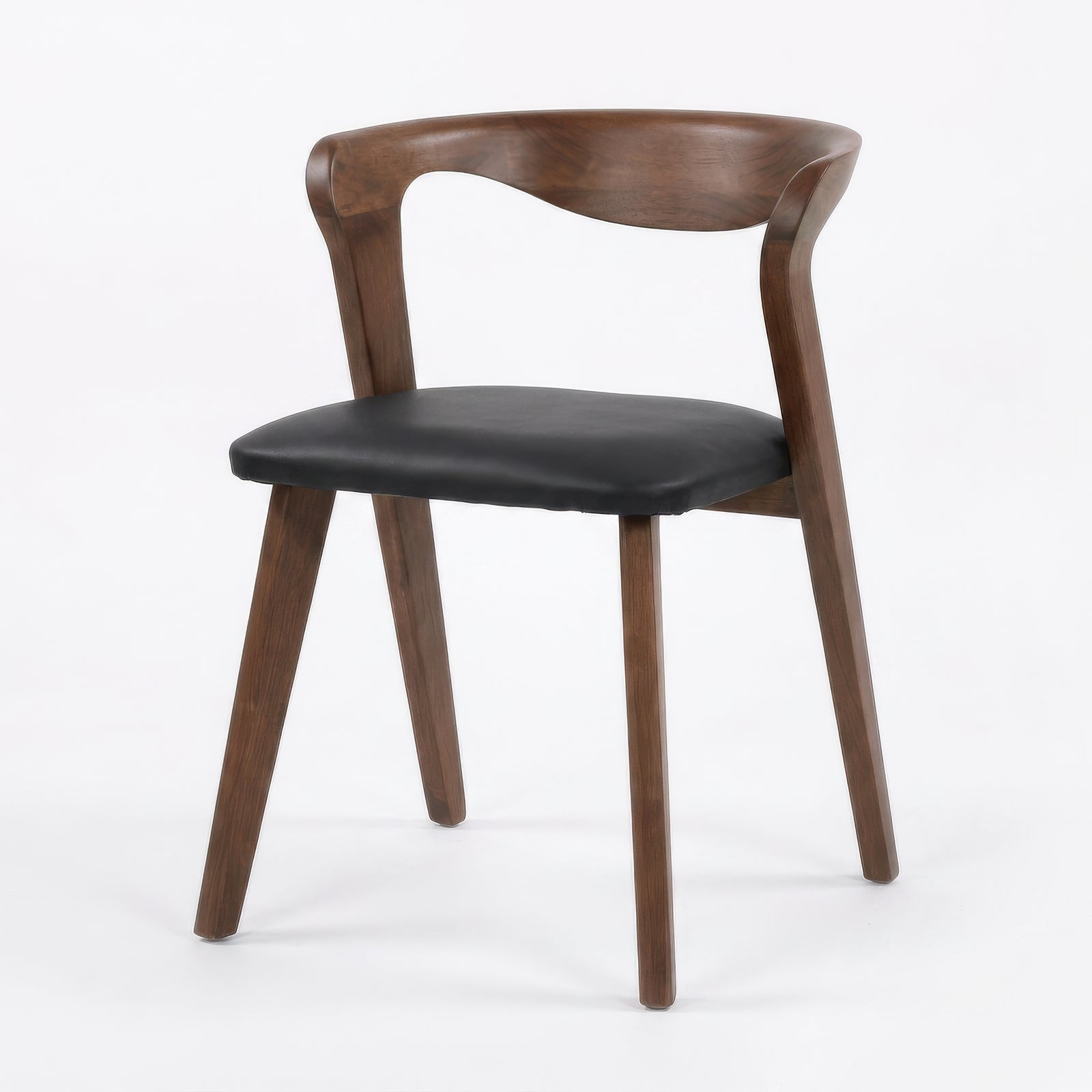 Chaise Vega en bois marron, assise noire, vue de trois-quarts droite - Maison Pavane