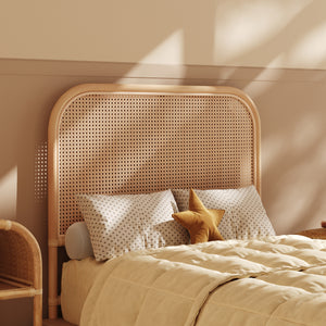 Chambre tête de lit rotin coussin crème et peluche 90 cm – Maison Pavane