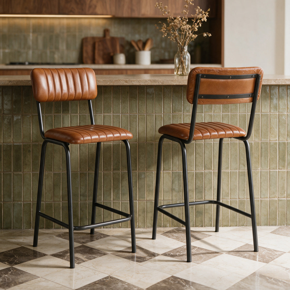 Cuisine 2 chaises de bar cuir marron vintage Arsene – Maison Pavane
