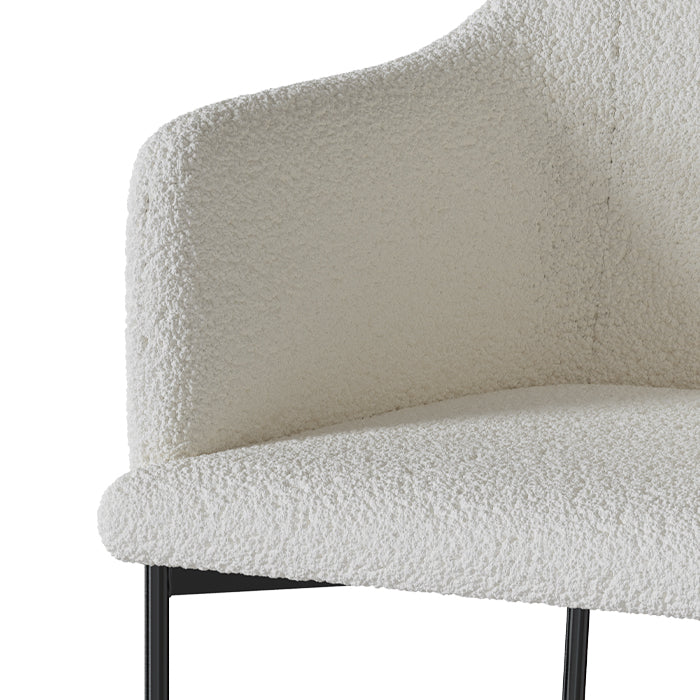 poltrona bianca effetto bouclé glam con gambe nere