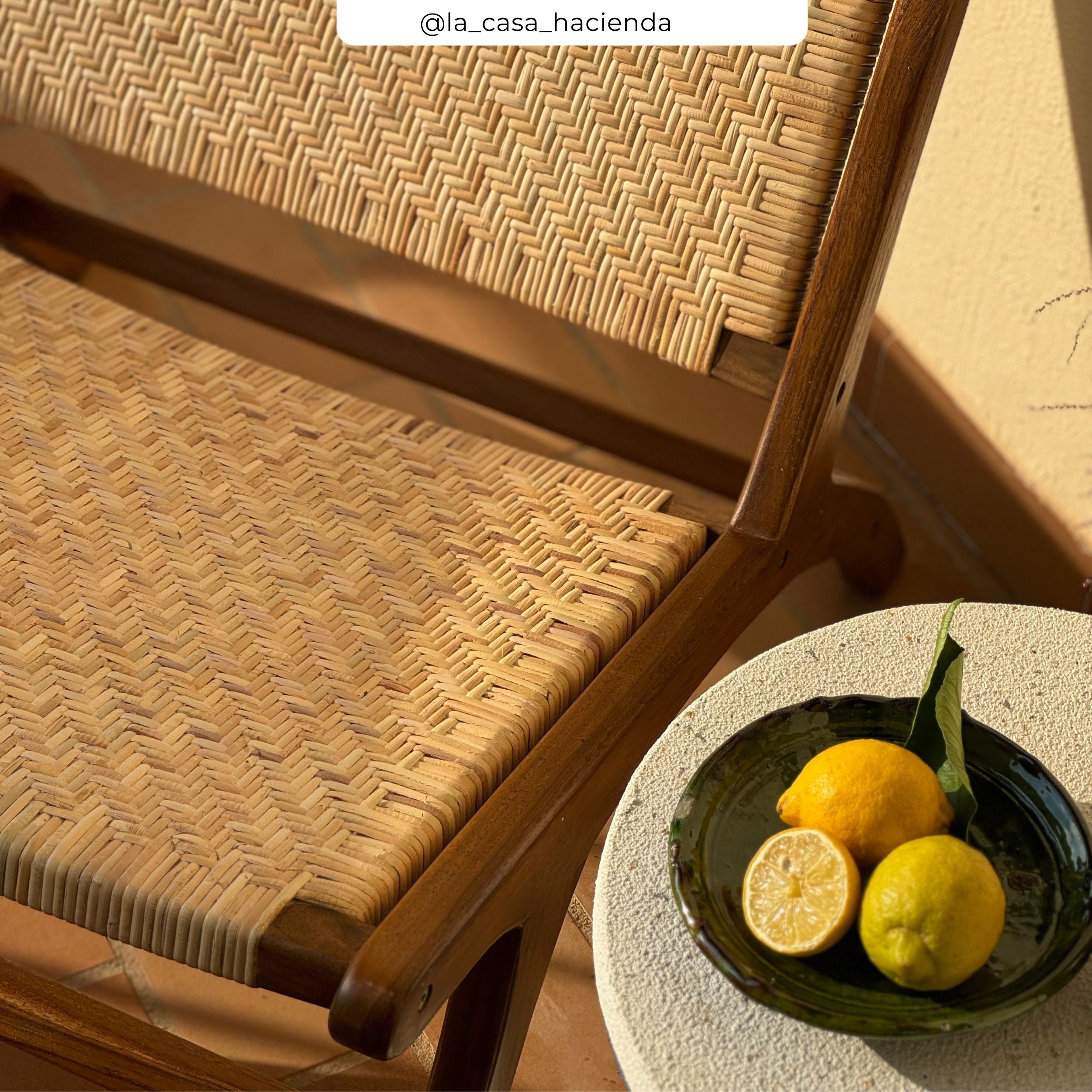 poltrona kilka in rattan legno a spina di pesce