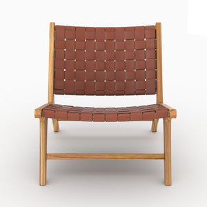 Fauteuil Kuna en teck et cuir tressé marron vu de face - Maison Pavane