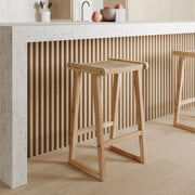 haida sgabello da bar in teak e rattan 66 cm