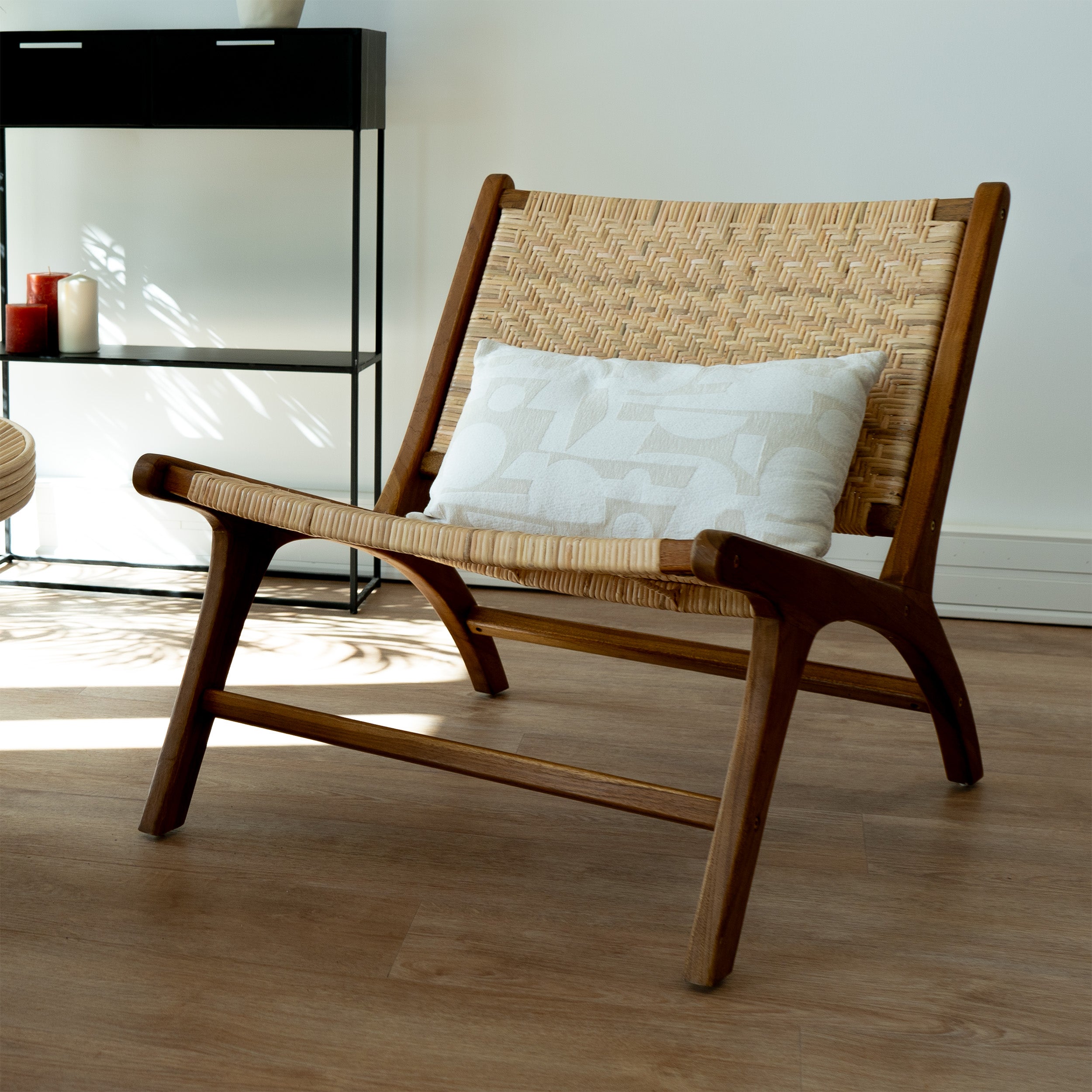 kilka fauteuil chevron bois de teck tressage rotin