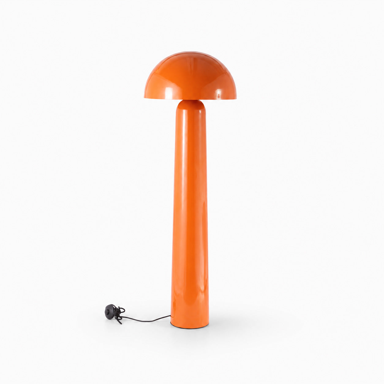 Lampadaire Clara en métal orange, abat-jour dôme sur colonne cylindrique - Maison Pavane