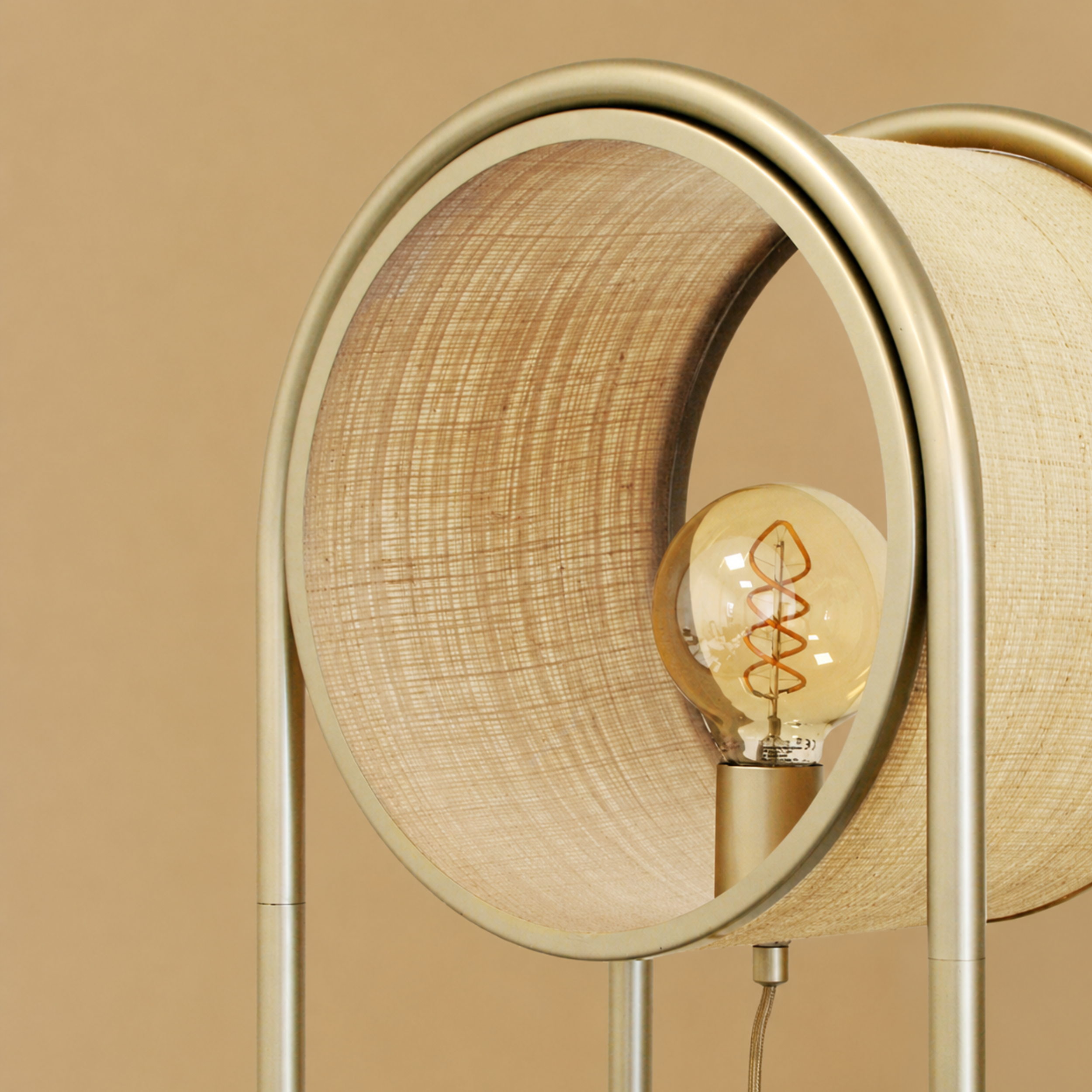 Détail du diffuseur en fibre naturelle de la lampe à poser Bob - Maison Pavane