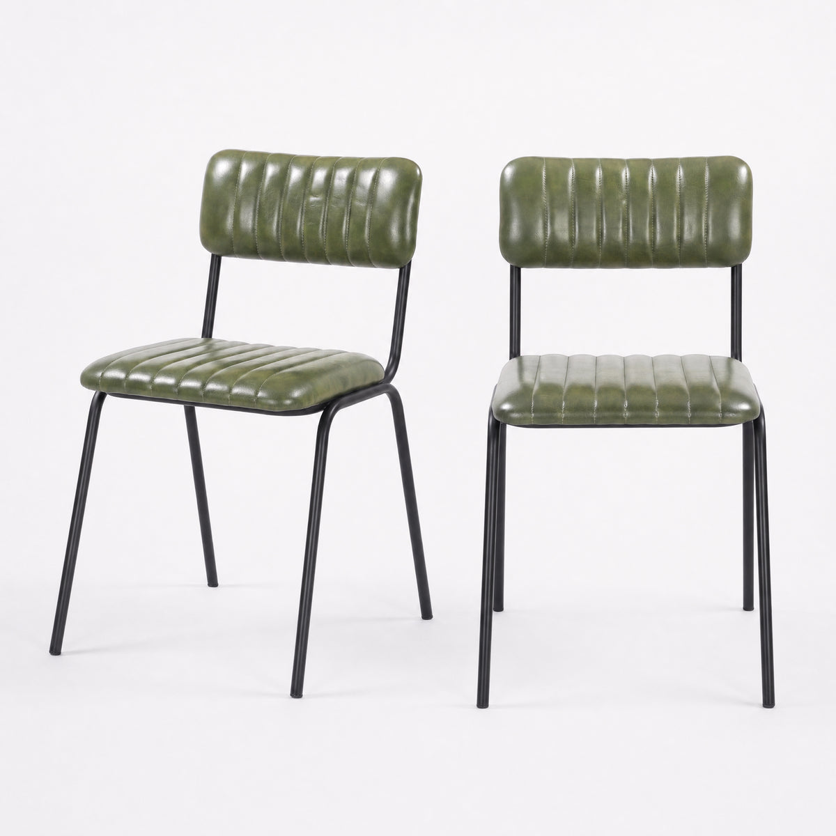 Lot de 2 chaises Arsène en cuir de buffle vert et pieds en métal noir - Maison Pavane