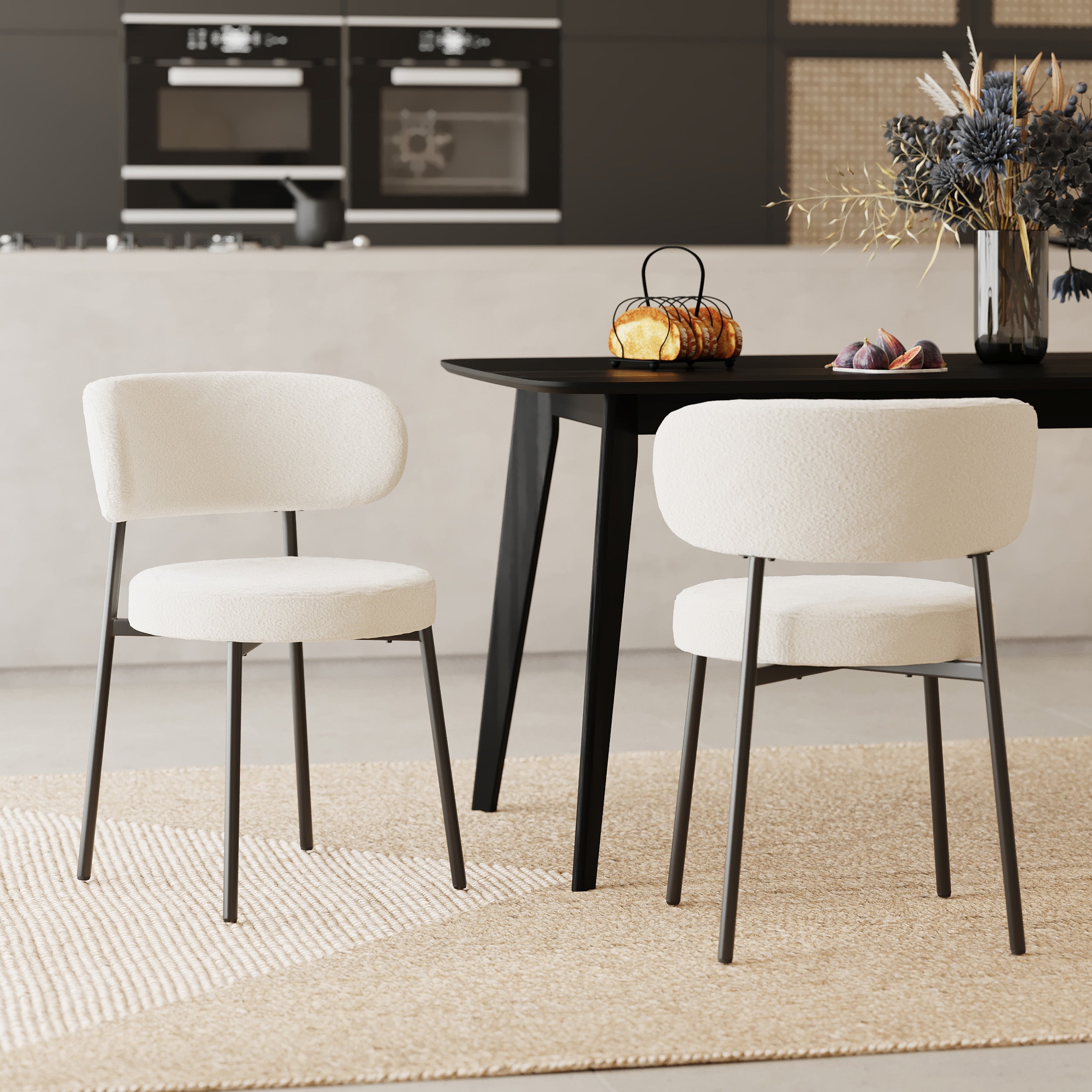 lot de 2 chaises en tissu boucle blanc casse et metal noir