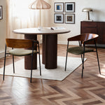 Lot de 2 chaises velours kaki et dossier en bois foncé salle à manger – Maison Pavane