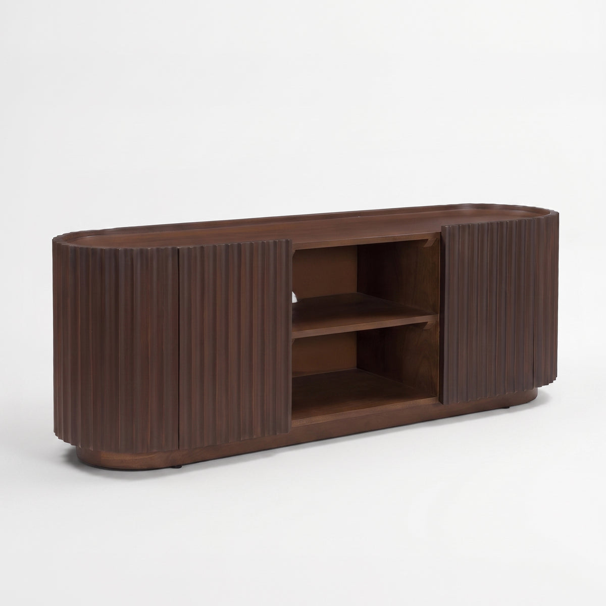 Meuble TV Lio en bois de manguier noyer, vue de trois quarts gauche - Maison Pavane