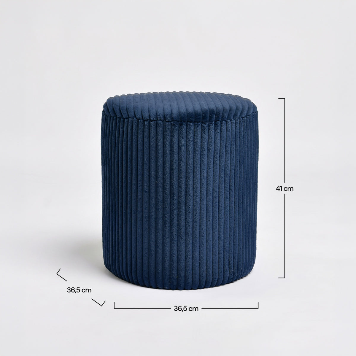 Dimensions du pouf Emmy triangulaire en velours côtelé bleu foncé - Maison Pavane