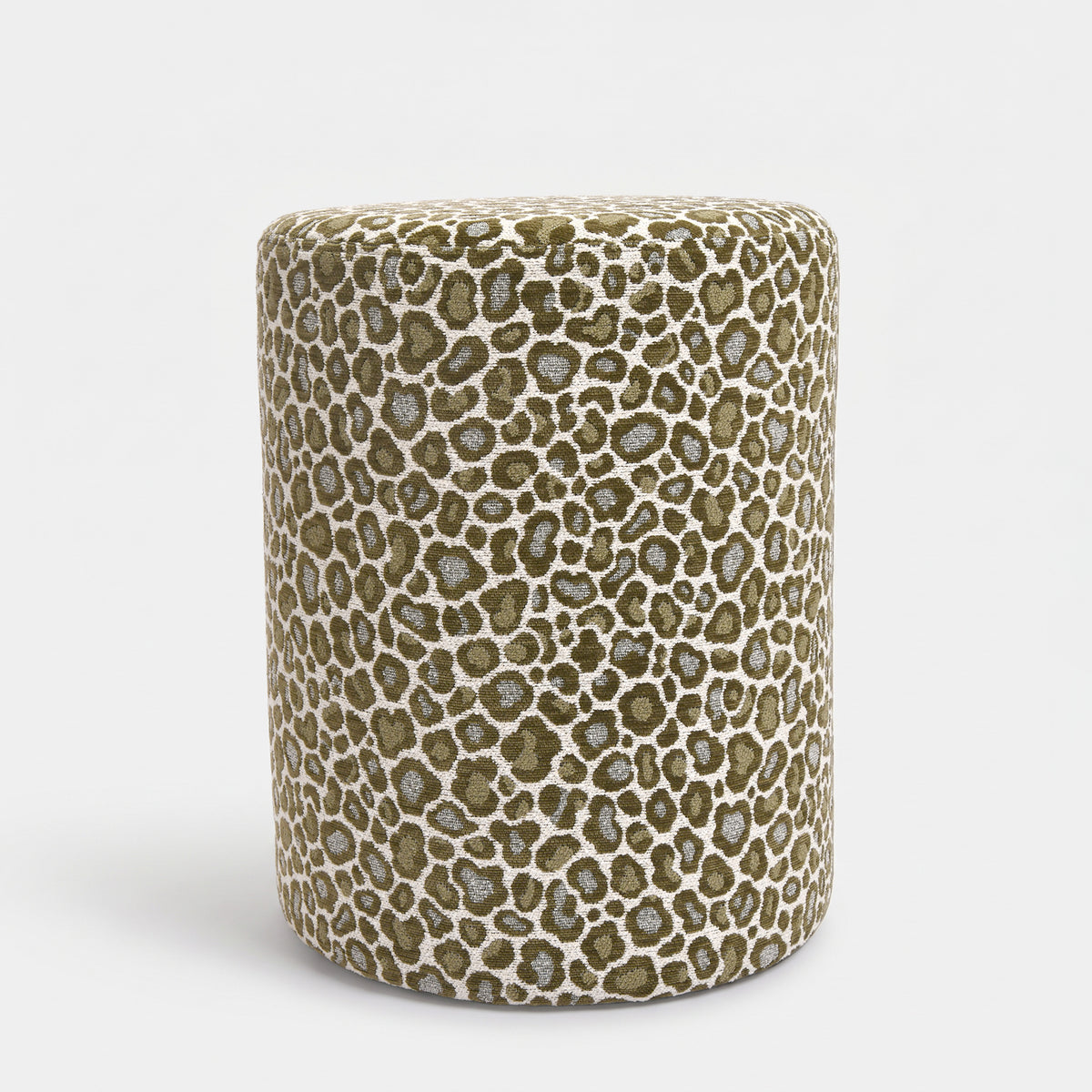 Pouf Lily rond en tissu motif léopard kaki - Maison Pavane