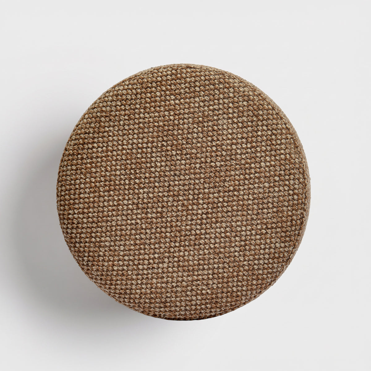 Pouf Lily rond en tissu texturé marron, vue de dessus - Maison Pavane