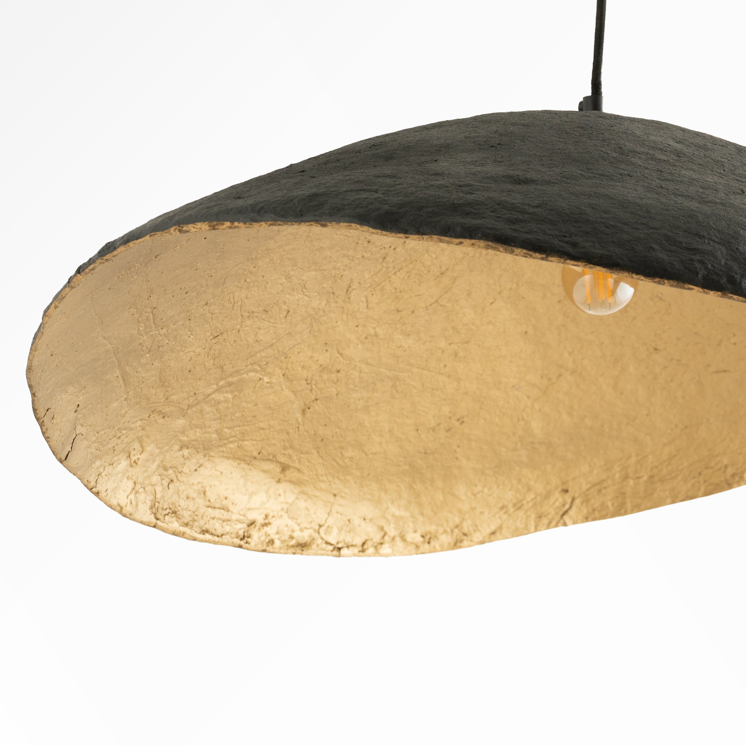 sospensione milano in carta nera e dorata d 71 cm