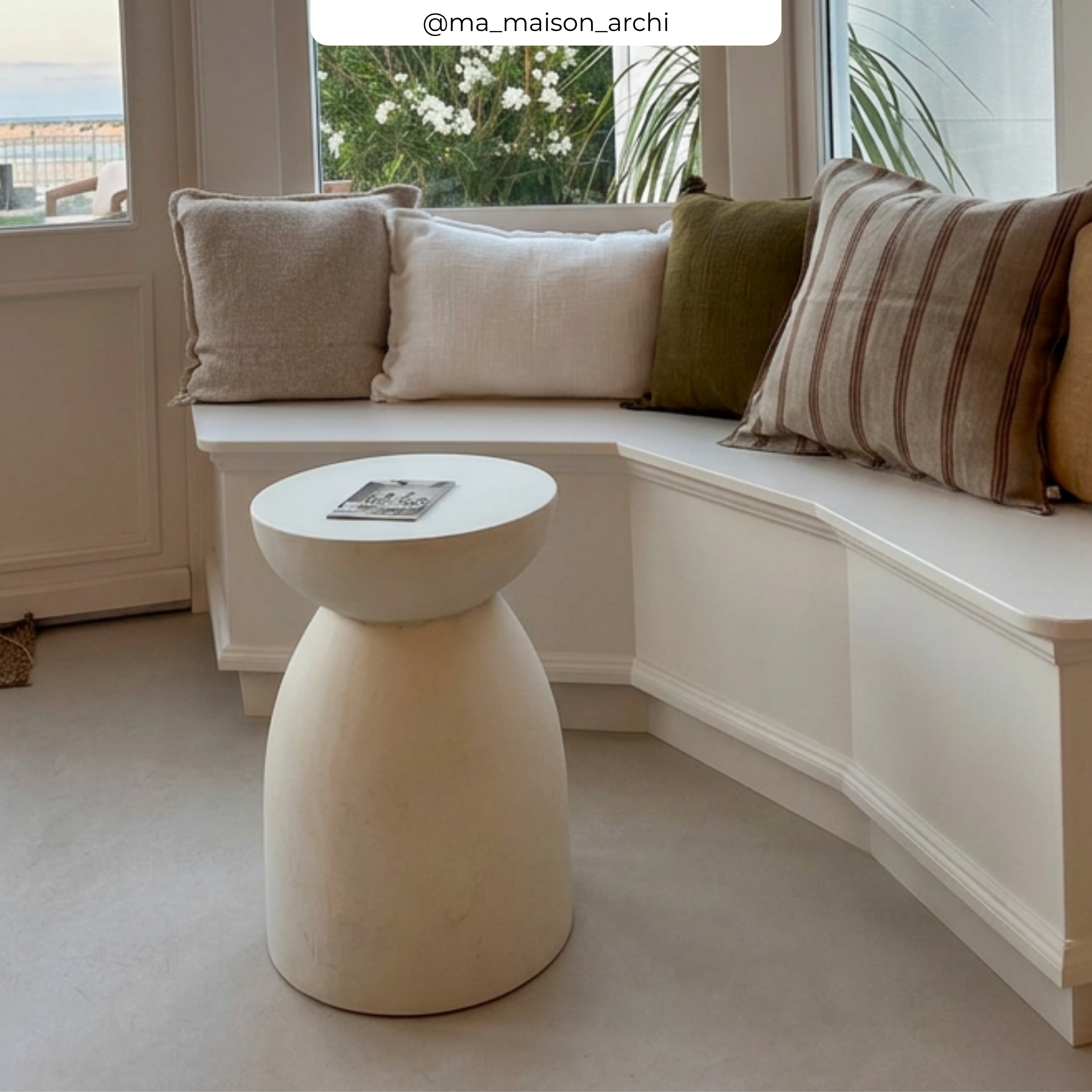 Capri Runder Beistelltisch aus weißem Beton