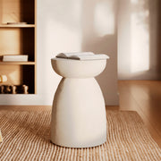 table d appoint ronde capri en beton blanc style grece epure minimaliste