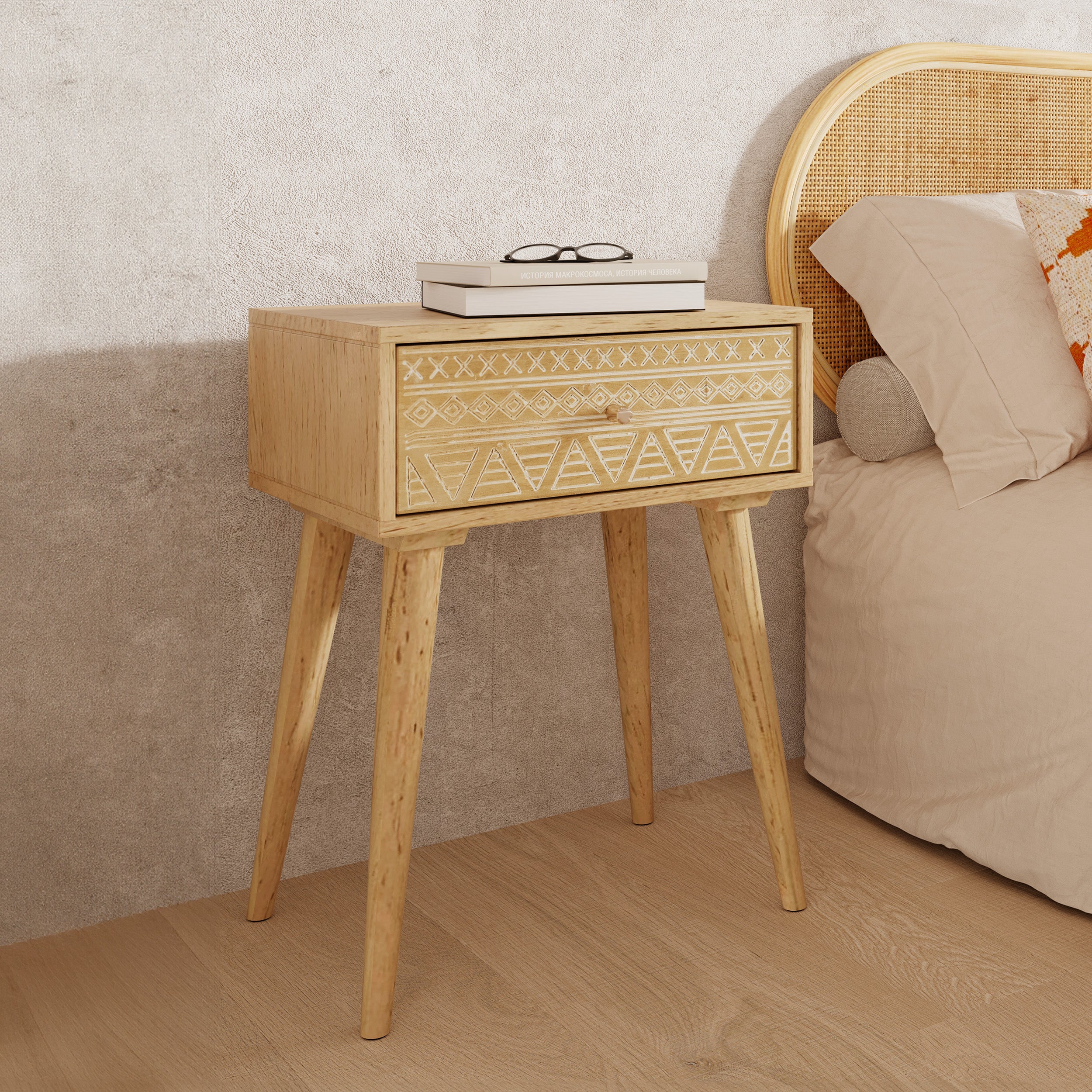 table de chevet bois avec rangement et gravures tiny