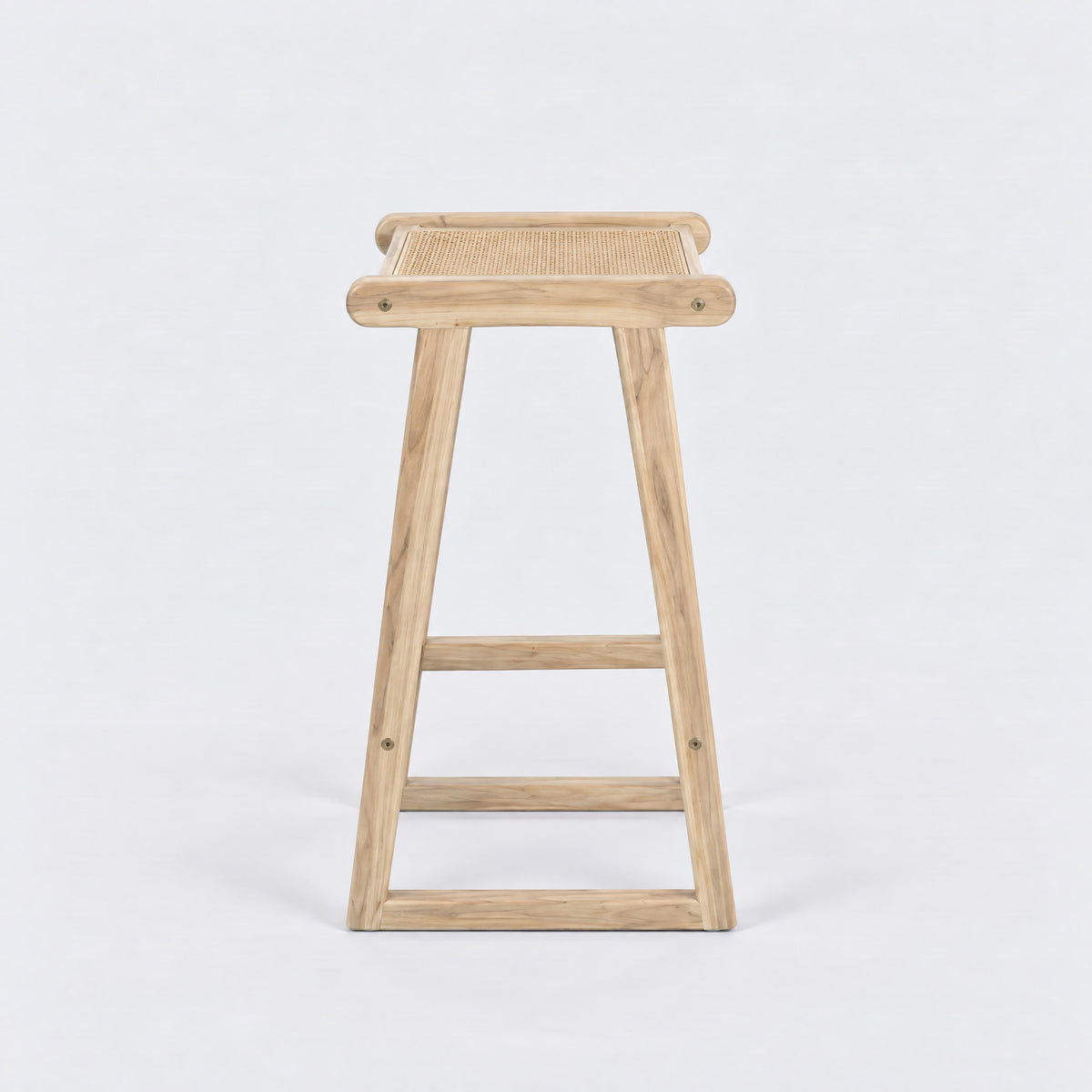Tabouret de bar Haida teck rotin naturel 66 cm vue de profil – Maison Pavane