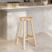 sgabello da bar a mezza altezza in teak e legno massello ika 67 cm