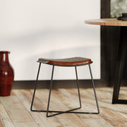sgabello in pelle marrone con gambe nere germain rdv deco