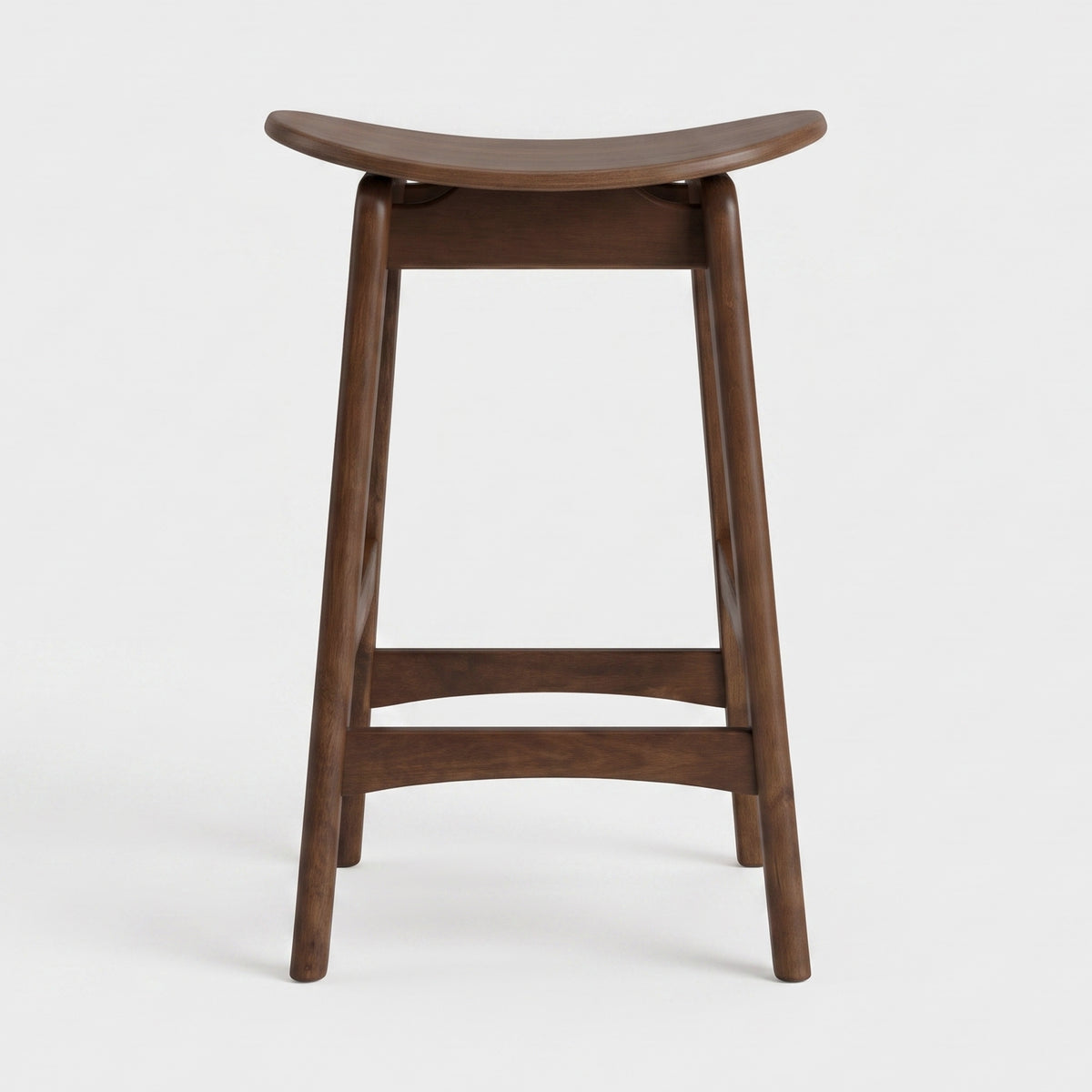 Tabouret pour îlot central Jude 63 cm en bois foncé, vue de face - Maison Pavane
