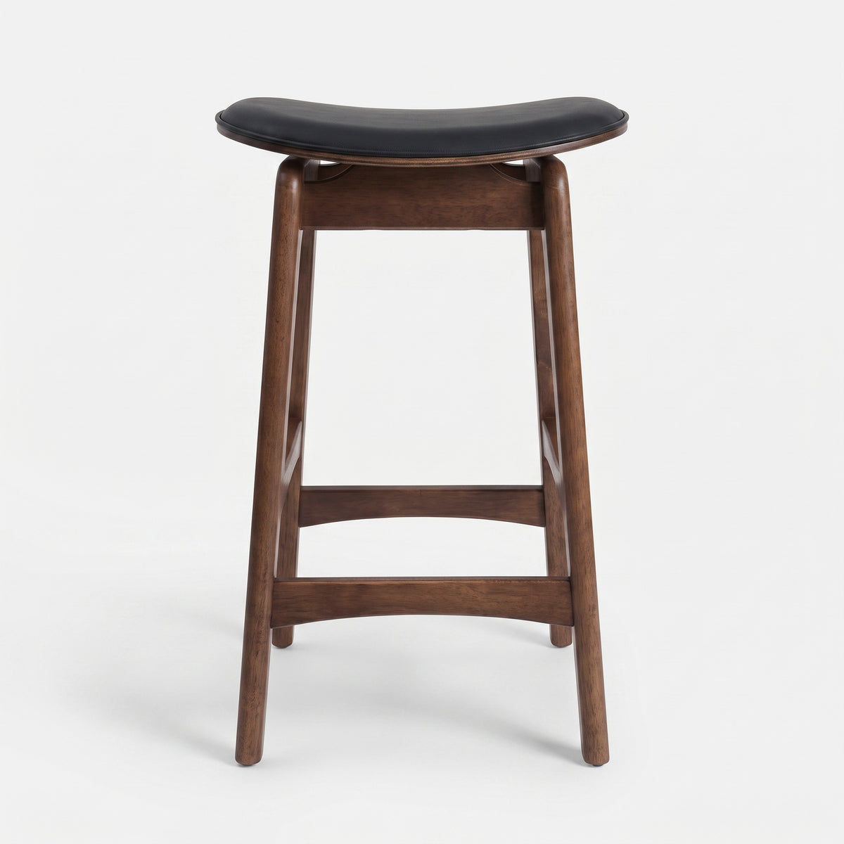 Tabouret pour îlot central Jude 65,5 cm en bois foncé et similicuir noir, vue de face - Maison Pavane