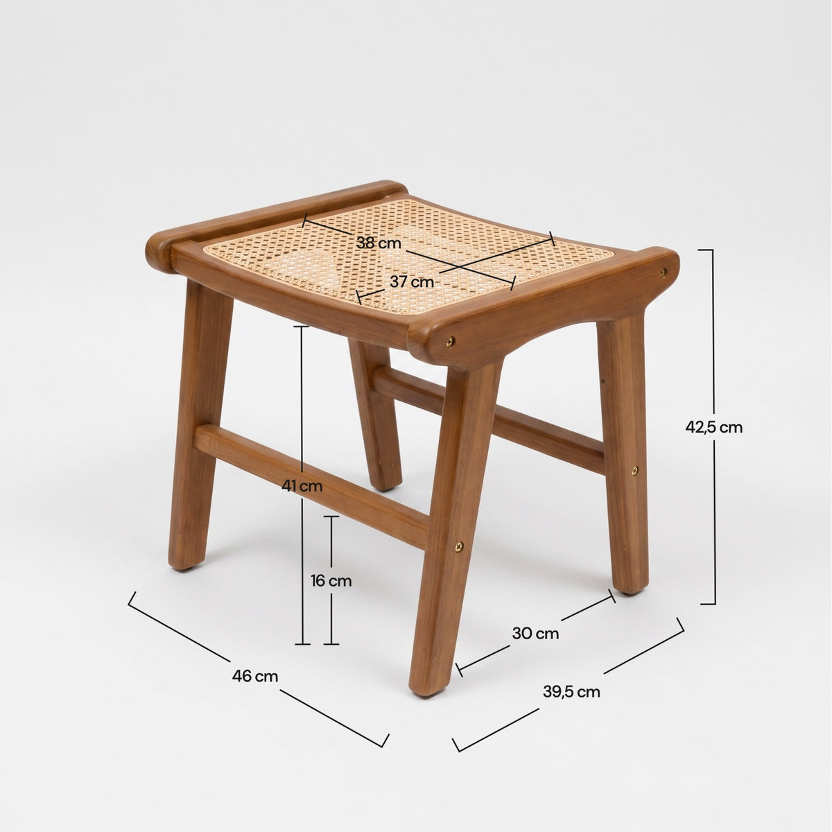 Dimensions du tabouret Marcelle en teck et cannage en rotin 42,5 cm - Maison Pavane