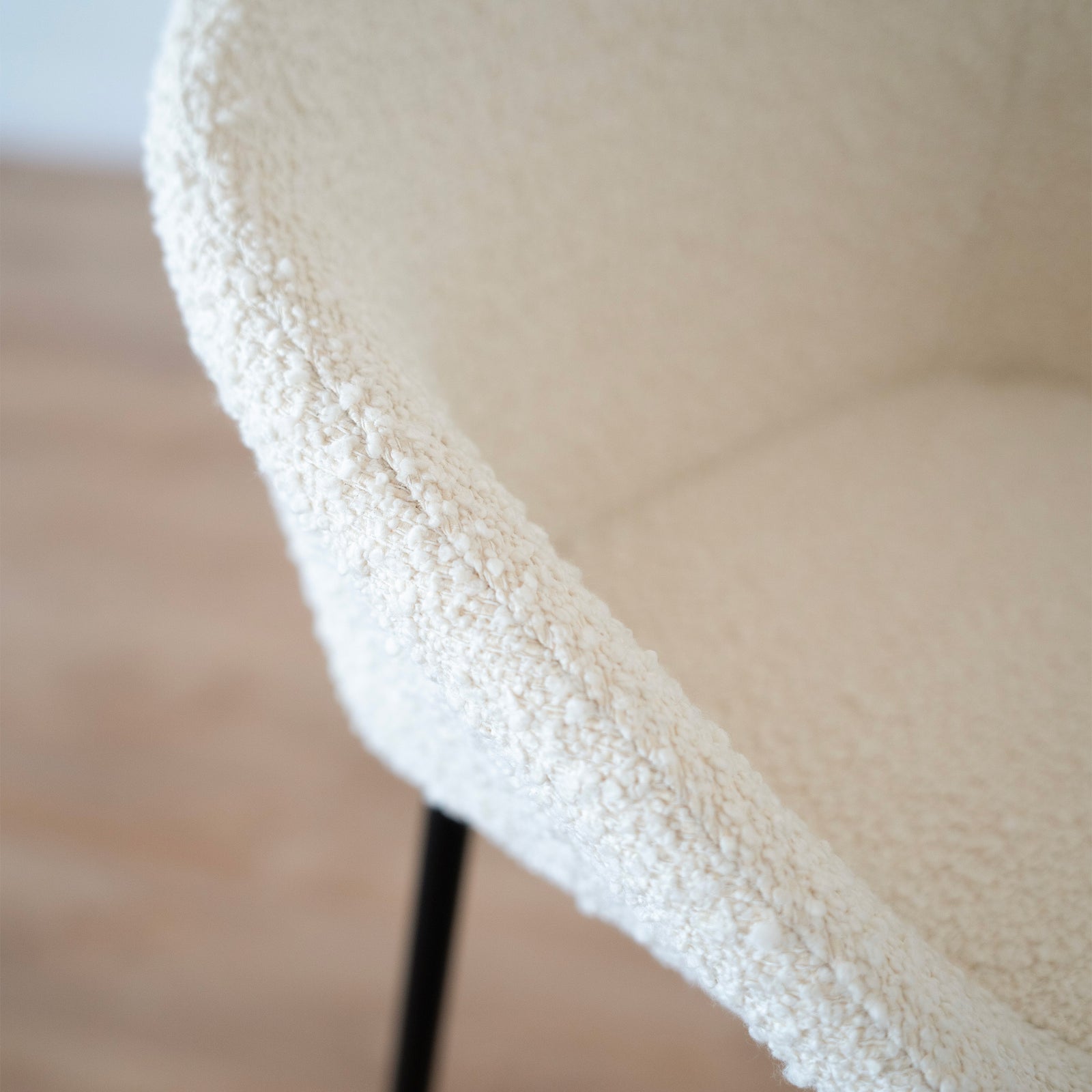 sgabello_bar_cucina_bouclette_alto_confort_cocooning_montagna