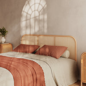 Tête de lit rotin draps terracotta Naira – Maison Pavane