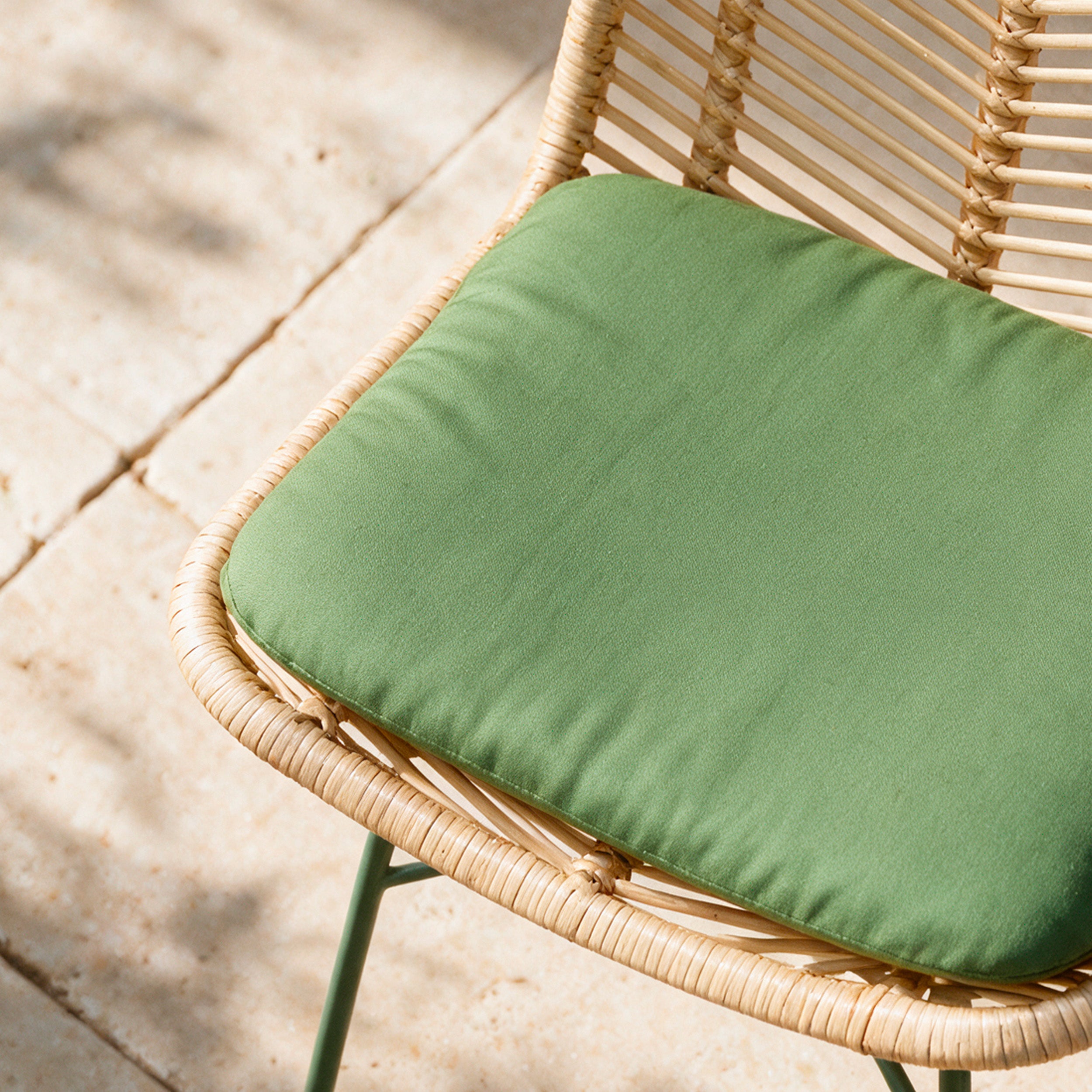 Lot de 2 chaises Tamara en rotin et tissu vert olive
