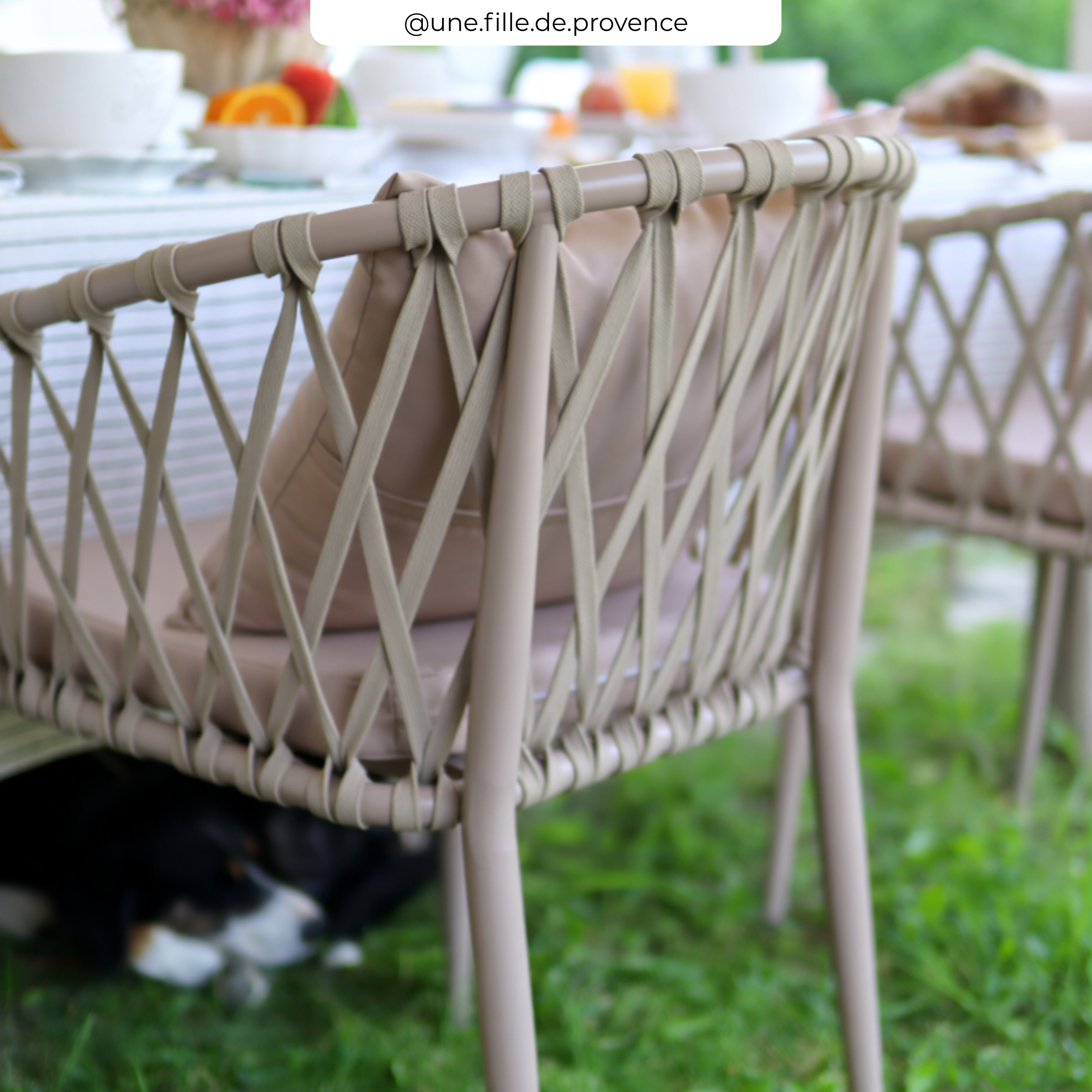 Lot de 2 chaises de jardin Dulcy en métal et tissu taupe