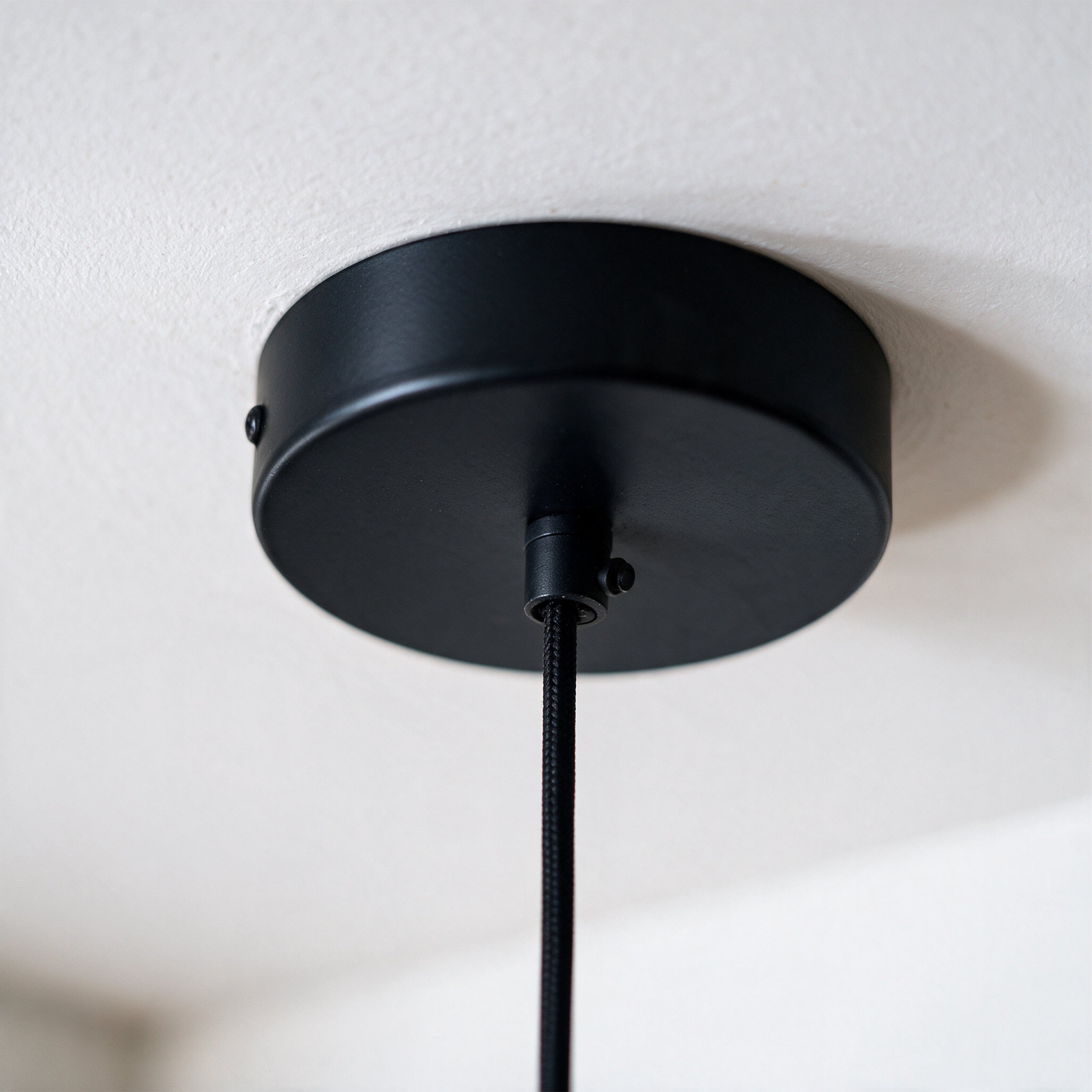 Suspensión Milano en papel negro D71 cm